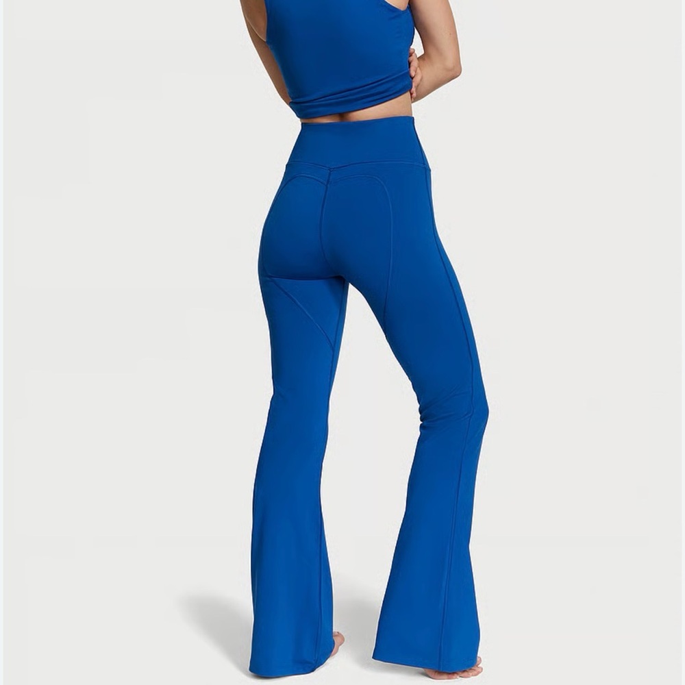 NWT Victoria Secret blue boot cut leggings women's‎ xs booty  love cloud heart
